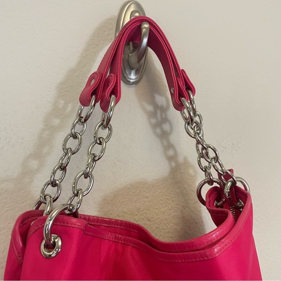 BODHI Pink Nylon Shoulder Bag Leather Chain Handles - Picture 6 of 14